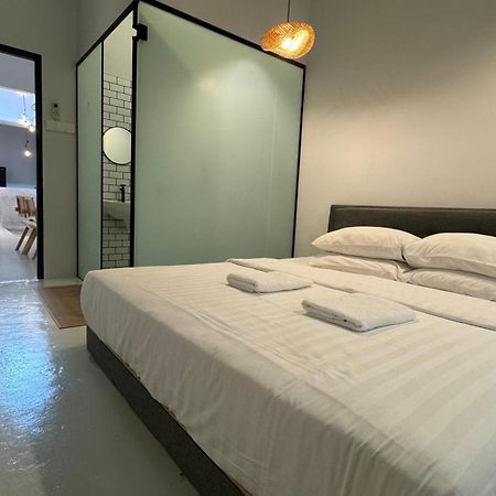 Zen Retreat Glass Pool Villa Taiping Bagian luar foto