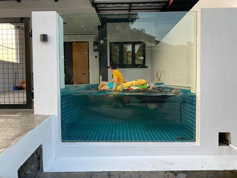 Zen Retreat Glass Pool Villa Taiping Bagian luar foto
