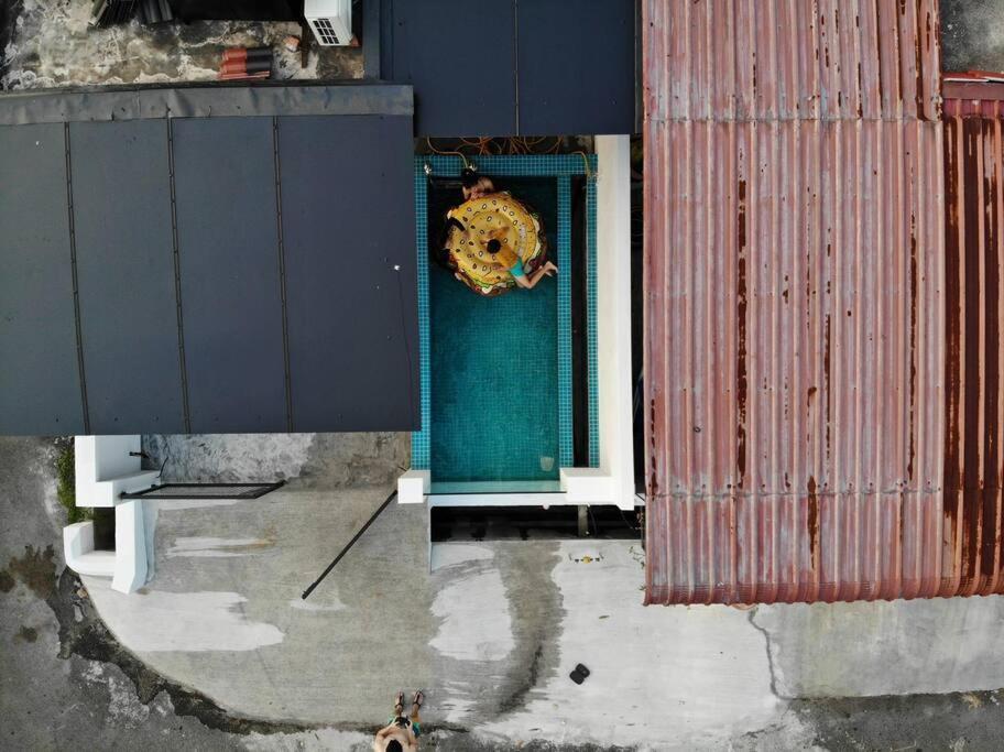 Zen Retreat Glass Pool Villa Taiping Bagian luar foto