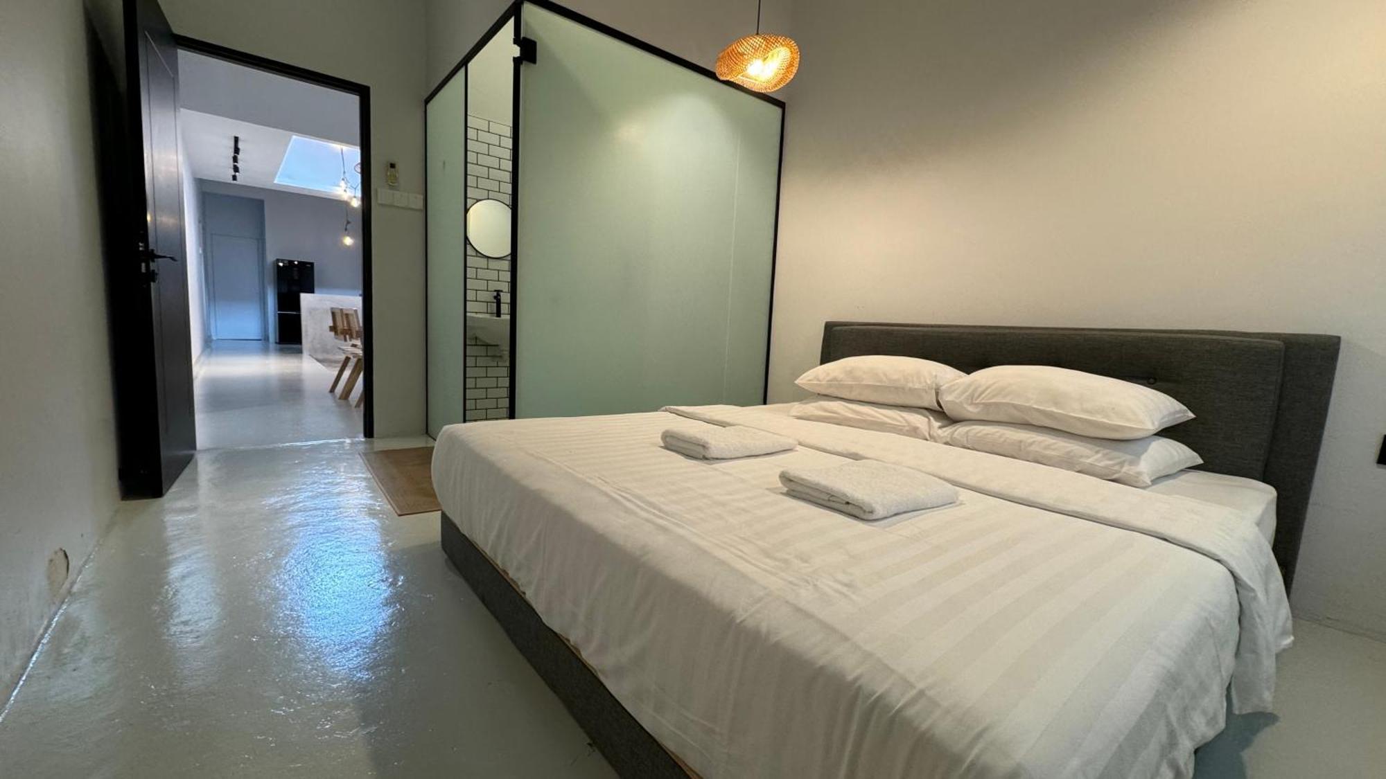 Zen Retreat Glass Pool Villa Taiping Bagian luar foto